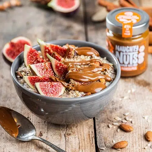 Naughty Nuts، معجون للدهن، لفائف القرفة، خالٍ من السكر، 250g – Image 7